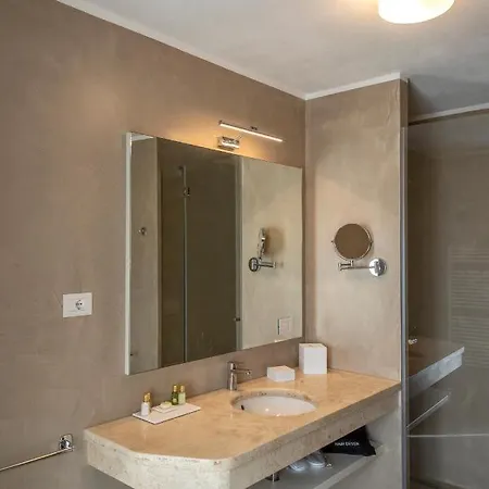 Hotel Chiostro Dei Domenicani - Dimora Storica 4*