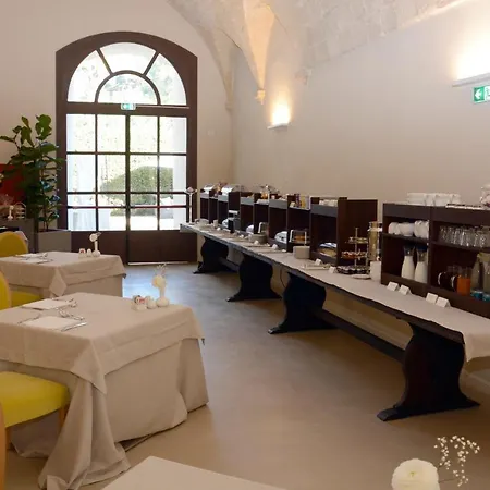 Hotel Chiostro Dei Domenicani - Dimora Storica 4*