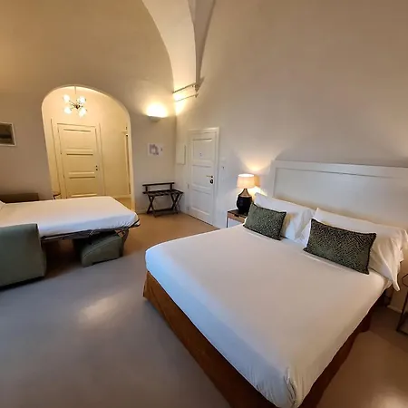 Chiostro Dei Domenicani - Dimora Storica Hotel 4*